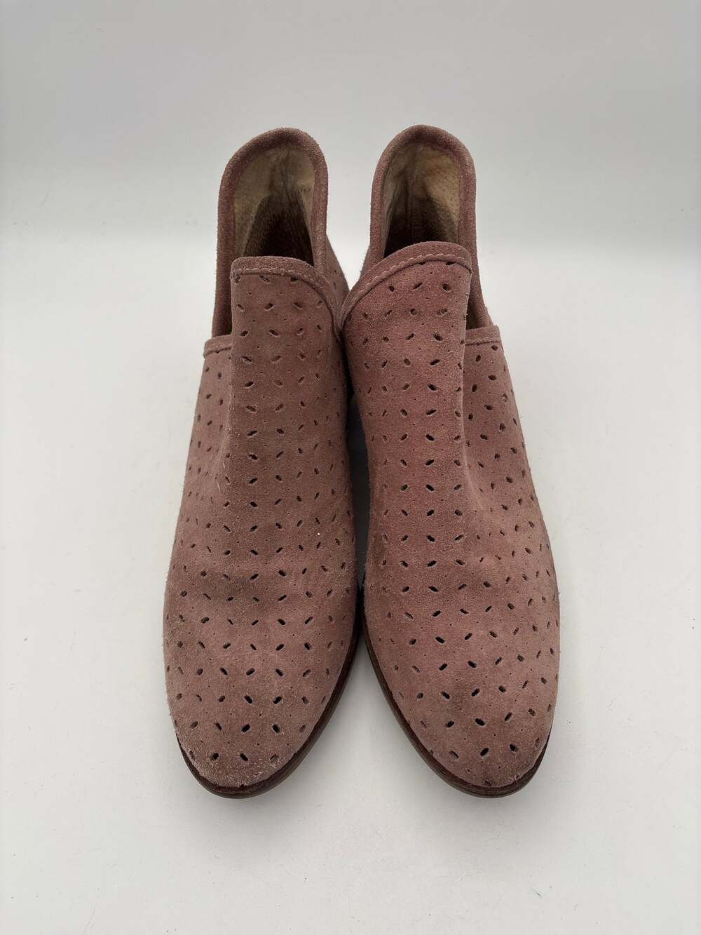 Womens Lucky Brand Size 7.5 Rosy Tan Suede Cutout Ankle Boots